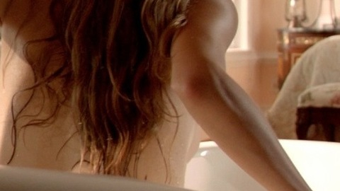 Pic: Tracy Spiridakos in Revolution (2012)