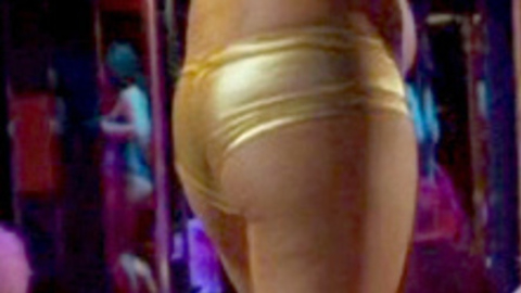 Pic: Sara Amundson in Knife Fight