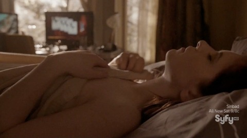 Pic: Magda Apanowicz in Continuum