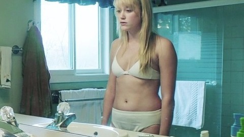 Pic: Maika Monroe in It Follows (2014)