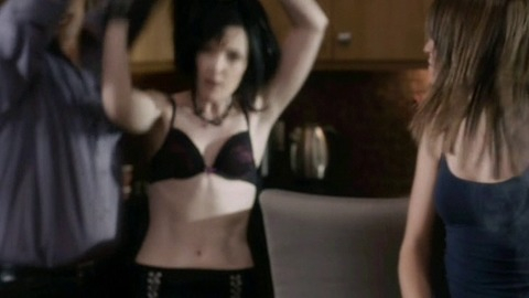 Pic: Alexandra Mihill in American Virgins