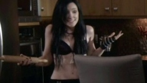 Pic: Alexandra Mihill in American Virgins