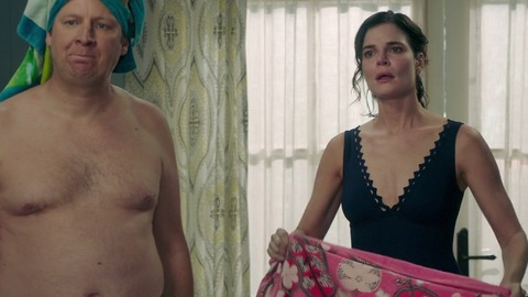 Pic: Betsy Brandt in Life in Pieces (2015-2017)