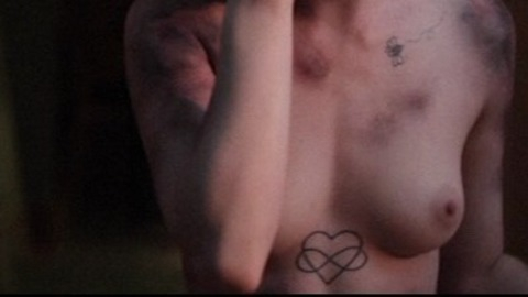 Pic: Kayden Rose in Thanatomorphose