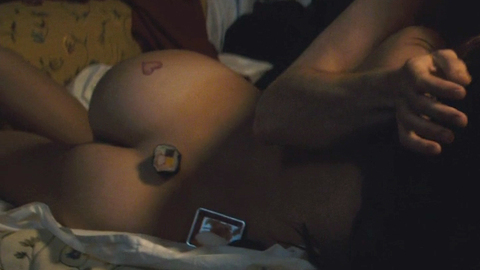 Pic: Charlotte Le Bon in Le grand méchant loup