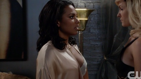 Pic: Freema Agyeman in The Carrie Diaries