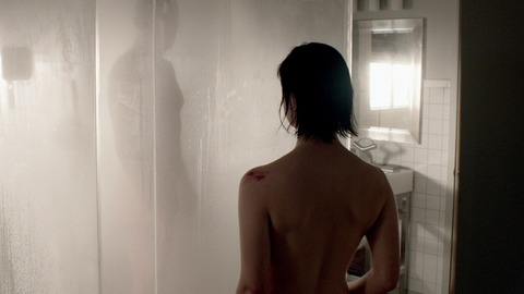 Pic: Alison Sudol in Dig (2015)