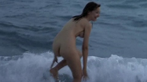 Pic: Sara Velázquez in Cannibal