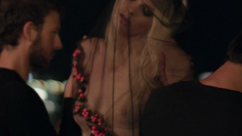 Pic: Stef van der Laan in Mademoiselle C