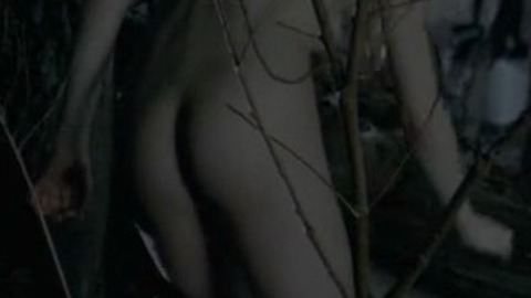 Pic: Kristen Pizycki in Bitten