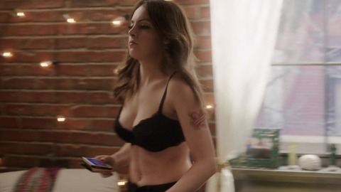 Pic: Elizabeth Gillies in Sex&Drugs&Rock&Roll