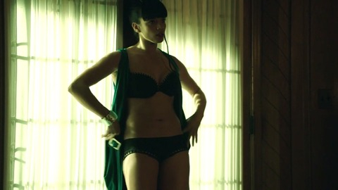 Pic: Hannah John-Kamen in Killjoys