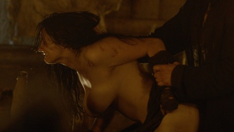 Pic: Aeryn Walker in Game of Thrones