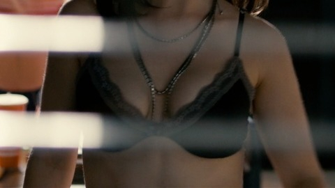 Pic: Georgina Reilly in The L.A. Complex