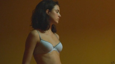 Pic: Margaret Qualley in The Leftovers