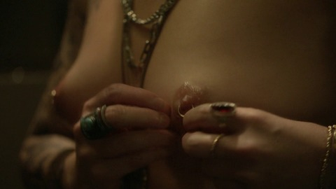 Pic: Madeline Brewer in Hemlock Grove