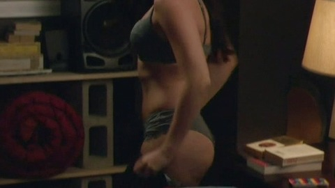 Pic: Rachel Shenton in Switched at Birth