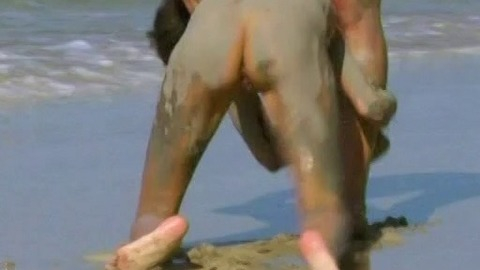 Pic: Jessie Nizewitz in Dating Naked