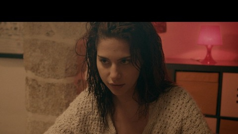 Pic: Nadia Hilker in Spring