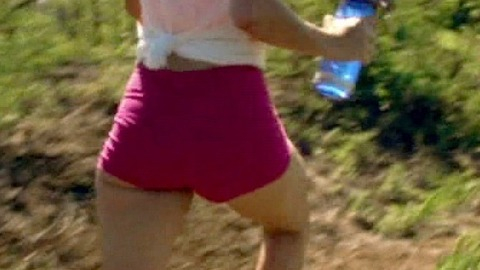 Pic: Angela Sprinkle in Hawaii Five-0