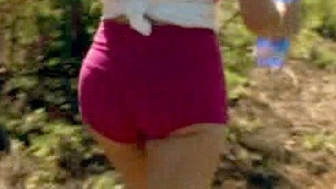 Pic: Angela Sprinkle in Hawaii Five-0