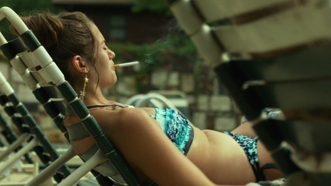 Pic: Lola Kirke in Gone Girl
