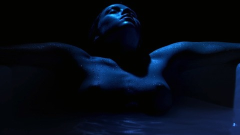 Pic: Lilly-Fleur Pointeaux in Horsehead