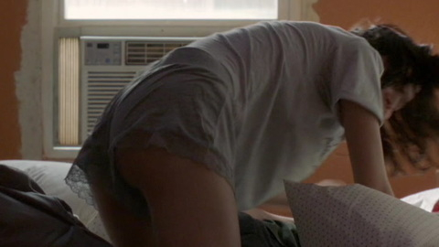 Pic: Julia Goldani Telles in The Affair