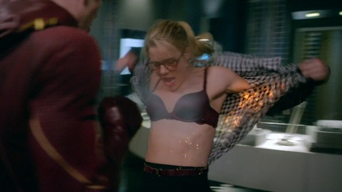 Pic: Emily Bett Rickards in The Flash (2014-2023)