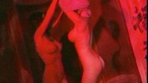 Pic: Kristi Myst in Glam