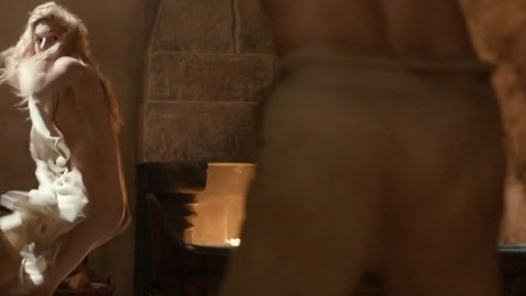 Pic: Olivia Llewellyn in The Musketeers