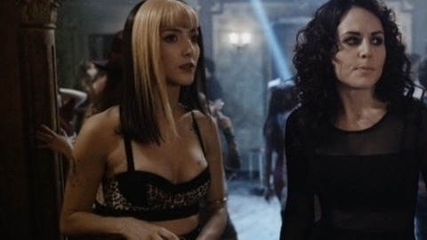 Pic: Eréndira Ibarra in Más negro que la noche