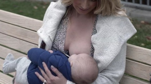 Pic: Wendy Crystal in Man Seeking Woman