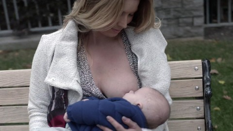 Pic: Wendy Crystal in Man Seeking Woman