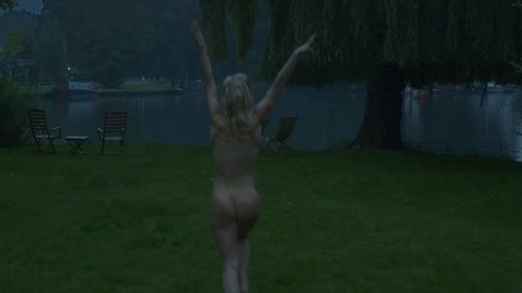 Pic: Vanessa Kirby in Queen and Country