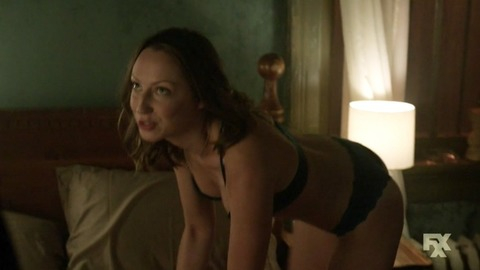 Pic: Anna Konkle in Man Seeking Woman