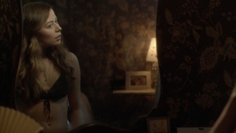 Pic: Miranda Cosgrove in The Intruders