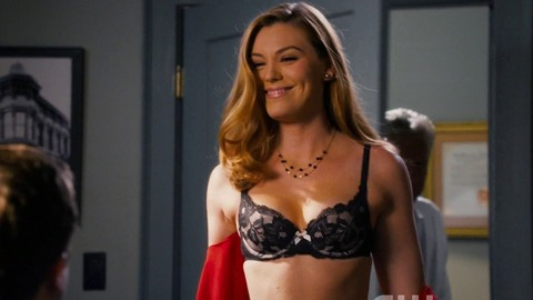 Pic: Kaitlyn Black in Hart of Dixie