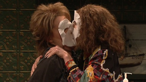 Pic: Amy Schumer in Saturday Night Live