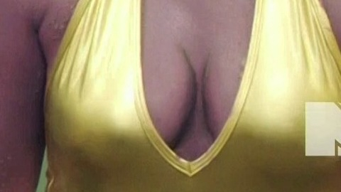 Pic: Amy Schumer in MTV Movie Awards