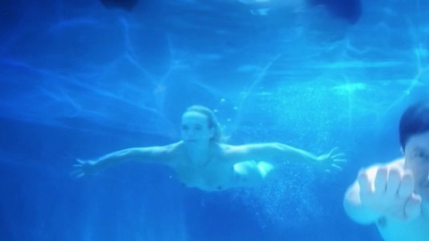 Pic: Julie Maximova in Uncle Kent 2