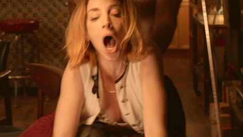 Pic: Molly Bernard in Younger