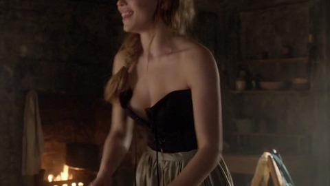 Pic: Celina Sinden in Reign