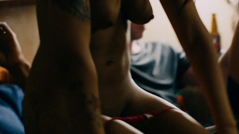 Pic: Jacqueline Hicks in Monsters: Dark Continent