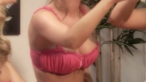 Pic: Kathryn Collins in Dumbbells