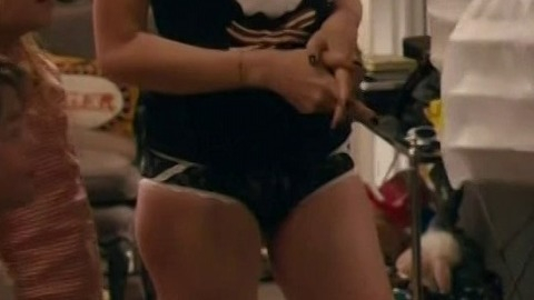 Pic: Jill Kargman in Odd Mom Out