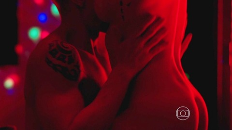 Pic: Grazi Massafera in Hidden Truths