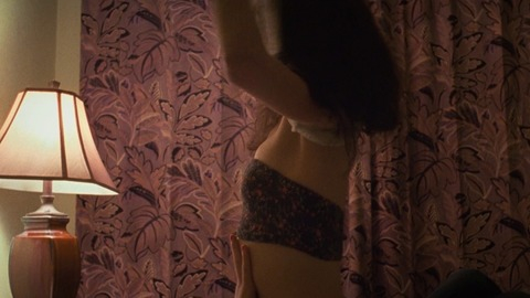 Pic: Natalia Dyer in I Believe in Unicorns