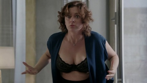 Pic: Rachel Bloom in Crazy Ex-Girlfriend