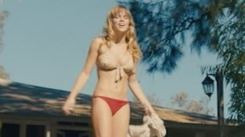 Pic: Justina Bustos in Volley